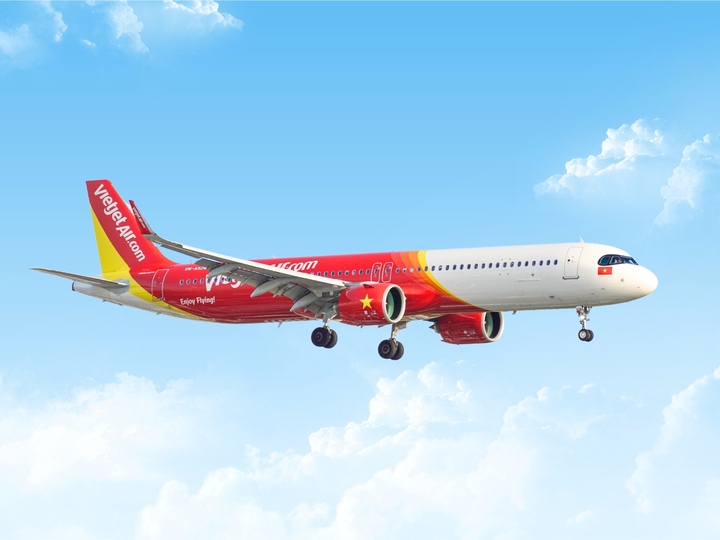 Tàu bay Vietjet.