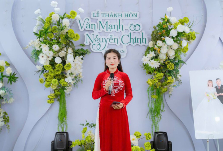 Vượt qua khó khăn, chị đã thực hiện ước mơ đứng trên sân khấu.