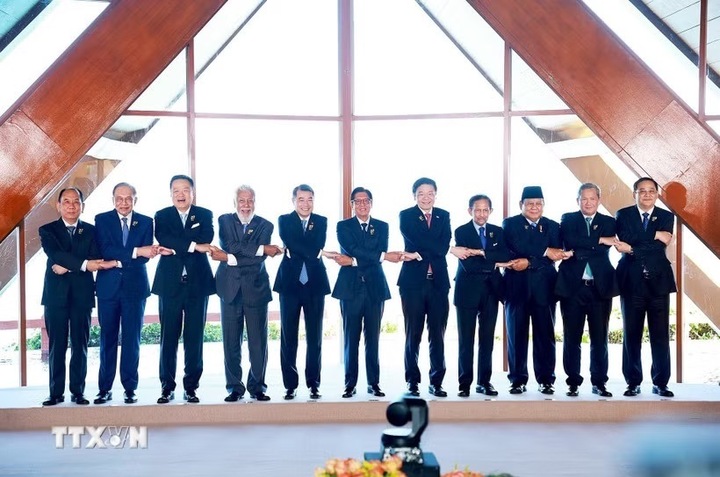 Thủ tướng Chính phủ Lê Minh Hưng và các Trưởng đoàn tham dự Phiên họp hẹp Hội nghị Cấp cao ASEAN lần thứ 48. (Ảnh: Dương Giang/TTXVN)