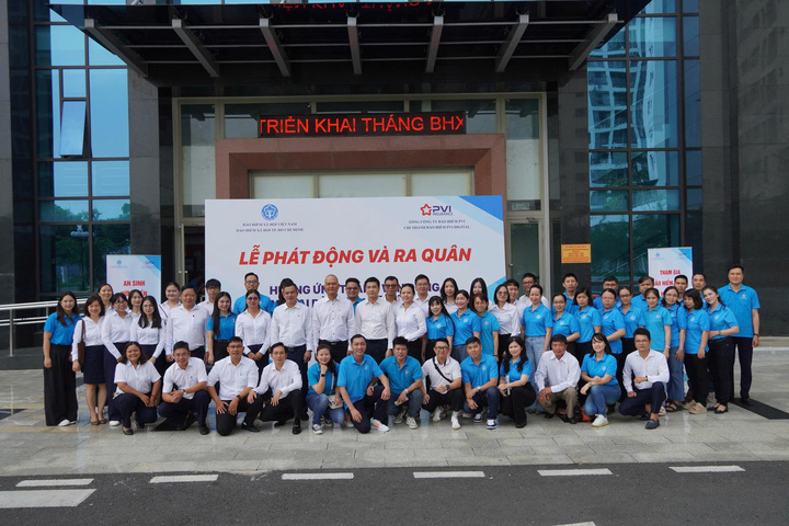 TP.HCM ra quân hưởng ứng Tháng vận động BHXH toàn dân 2026.
