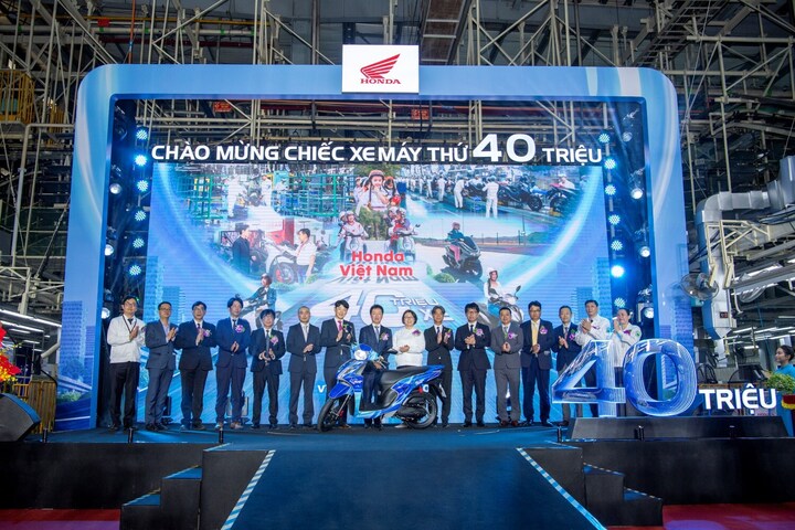 Trong 30 năm hiện diện tại Việt Nam, Honda Việt Nam đã bán ra hơn 40 triệu xe máy, vận hành 3 nhà máy với tổng công suất 2,75 triệu xe mỗi năm và đạt tỷ lệ nội địa hóa vượt 96%. (Ảnh: HVN)