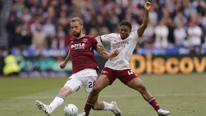 Arsenal trải qua mùa giải kiệt sức ở Ngoại Hạng Anh. (Ảnh: Reuters)
