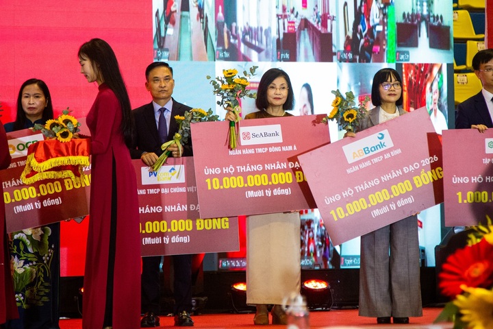SeABank ủng hộ 10 tỷ đồng hưởng ứng Tháng Nhân đạo năm 2026 - 1