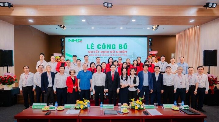 Nhiều giảng viên HIU đã kinh qua các công tác quản lý chuyên môn của bệnh viện từ Trưởng Phó khoa đến Giám đốc Bệnh viện sẽ là nguồn nhân lực chất lượng cao - rút ngắn khoảng cách giảng đường và buồng bệnh.