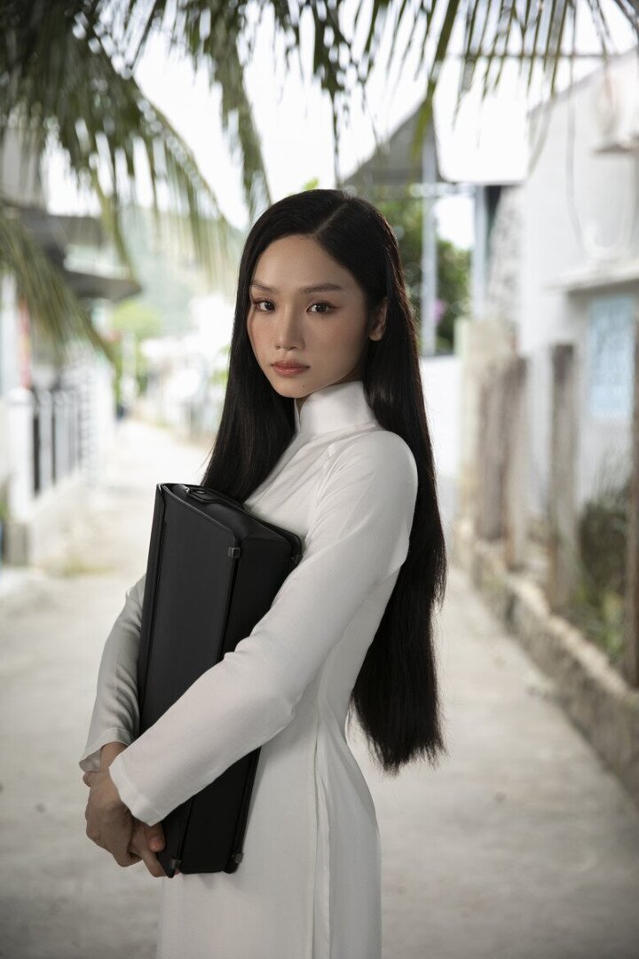 Miu Lê từng có tuổi thơ khó khăn.