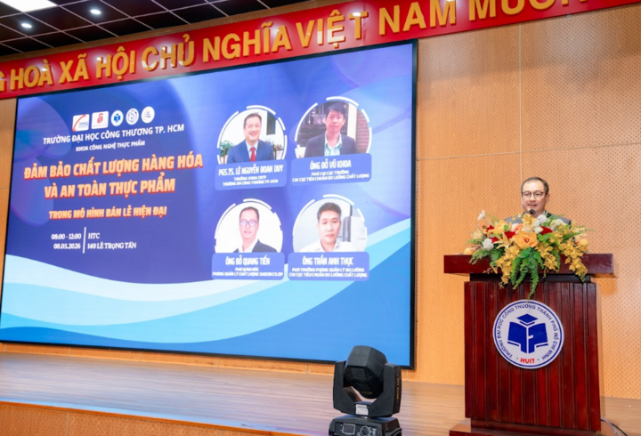 PGS.TS. Lê Nguyễn Đoan Duy Trưởng khoa Công nghệ thực phẩm - Đại học Công Thương TP.HCM - chia sẻ tại hội thảo.