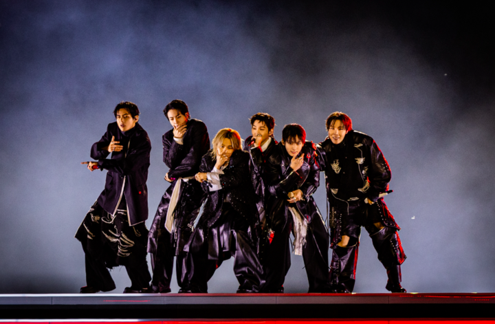 BTS trở lại với world tour "ARIRANG".