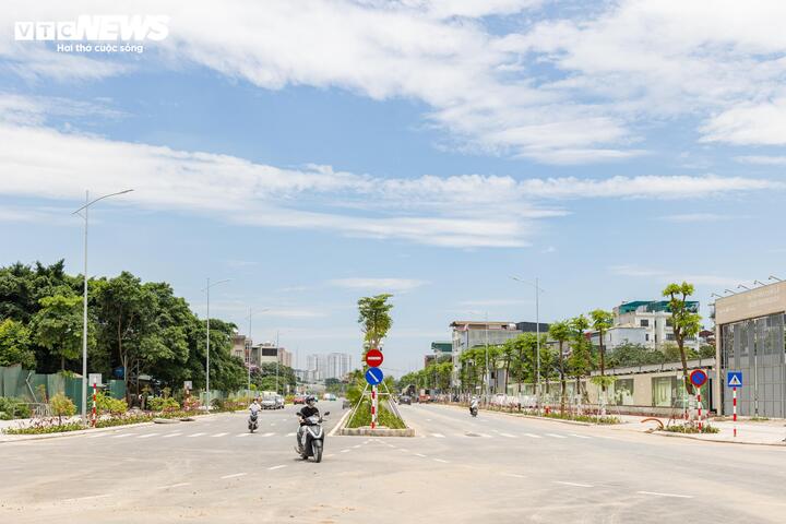 Khu đất dự án nằm cạnh đường Vành đai 2,5 đoạn từ Quốc lộ 1A đến Đầm Hồng.