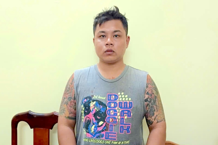 Nguyễn Hoàng Việt tại cơ quan công an. (Ảnh: H.T)