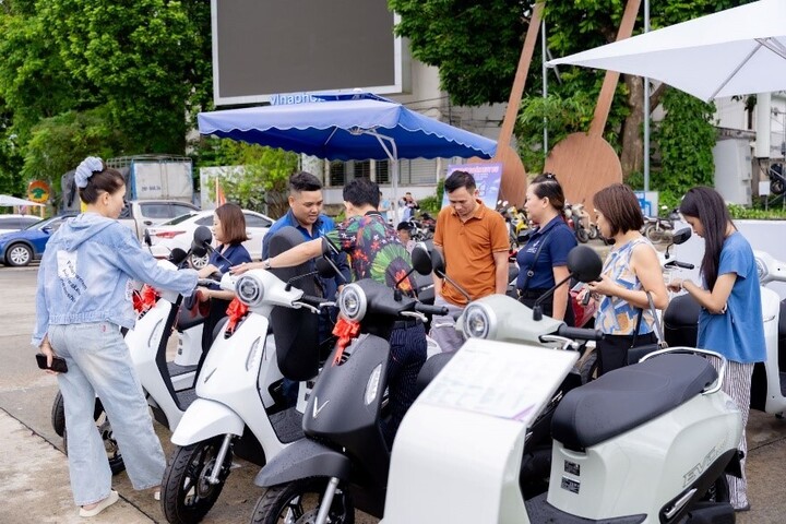Đổi pin 1 phút, sạc miễn phí khắp nơi: Lý do người dùng chuộng xe điện VinFast - 2