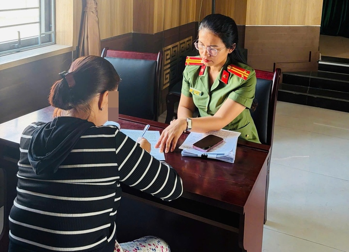 Kết quả xác minh cho thấy, các đối tượng thực hiện hành vi bán thông tin tài khoản thanh toán với số lượng từ 1 đến dưới 10 tài khoản. (Ảnh: C.A)