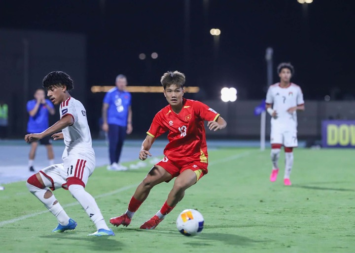 U17 Việt Nam đánh bại U17 UAE với tỷ số 3-2.