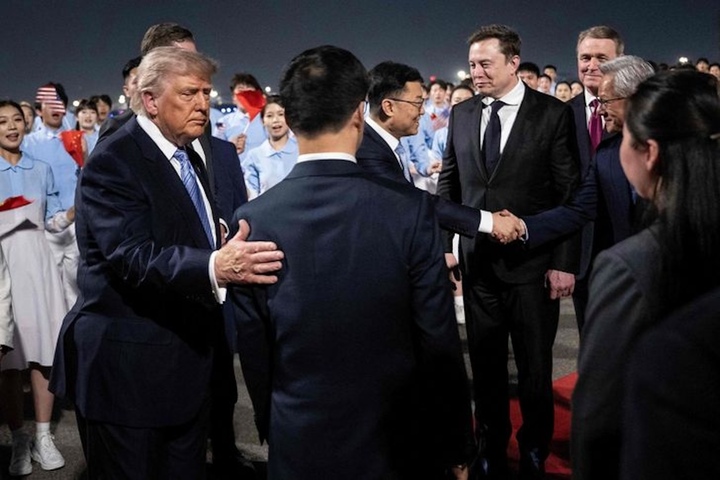 Tổng thống Mỹ Donald Trump và cùng đoàn doanh nghiệp đến Trung Quốc (Ảnh: Reuters)