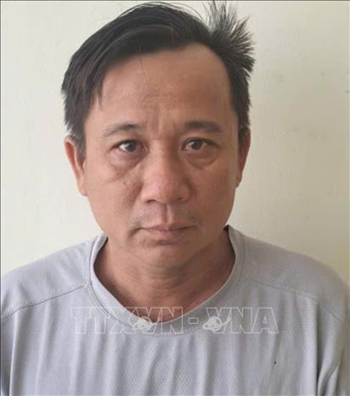 Bị can Lê Thanh Sơn (47 tuổi, cư trú tại xã Thường Phước, tỉnh Đồng Tháp). )Ảnh: TTXVN phát)