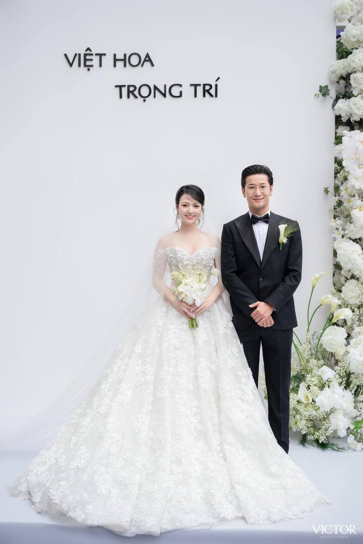 Cặp đôi diễn viên phim giờ vàng VTV Việt Hoa - Trọng Trí tổ chức đám cưới.