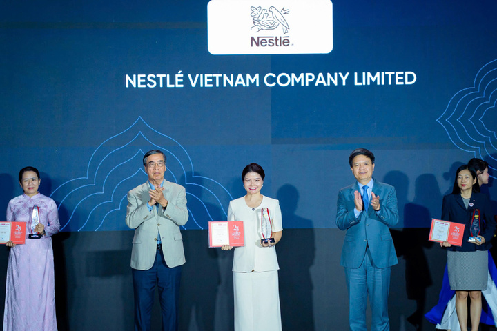 Nestlé Việt Nam được vinh danh tại giải thưởng Rồng Vàng thứ 25 - 2