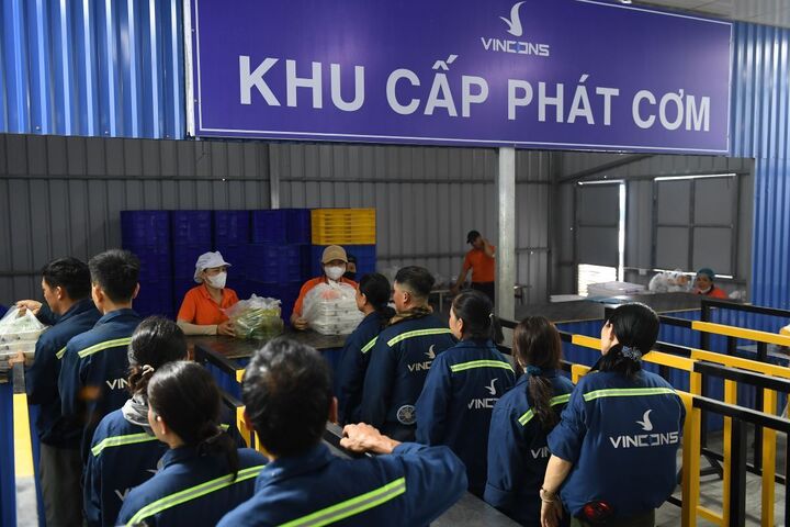 Người dân chen chân đăng ký việc làm tại siêu dự án KĐT Thể thao Quốc tế Hà Nội - 9