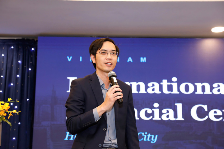 PGS.TS Nguyễn Hữu Huân: Doanh nghiệp Việt đang có nhiều cơ hội thu hút vốn giá rẻ từ Trung tâm tài chính quốc tế.