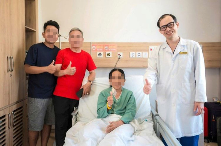 Bệnh nhân nước ngoài sang Việt Nam chữa u não (Ản: BV Vinmec)