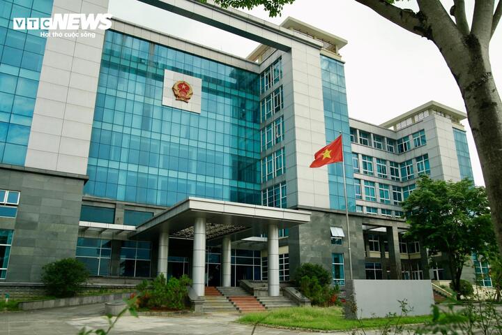 Từ ngày 1/1/2025, Huế trở thành thành phố trực thuộc Trung ương, cơ sở nhà, đất tại 24 đường Tố Hữu được sử dụng là trụ sở HĐND và UBND quận Thuận Hoá.