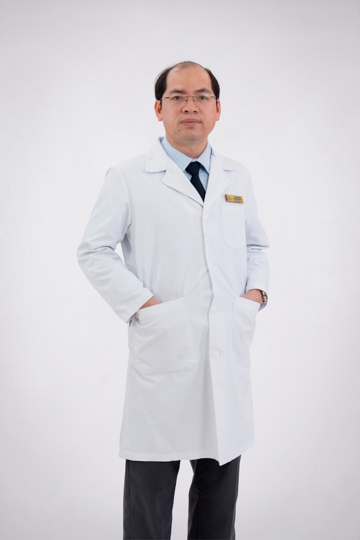 BSCKI Đỗ Văn Mạnh, Trưởng khoa Hồi sức cấp cứu, Bệnh viện Đa khoa Vinmec Hạ Long.