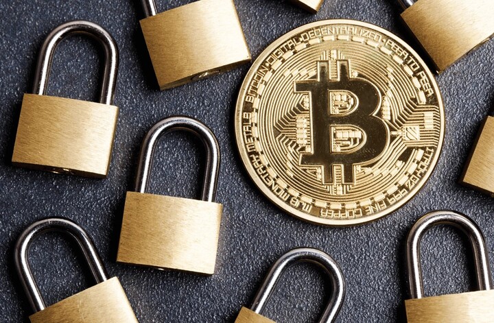 Hình minh họa cho chiếc ví Bitcoin bị khóa suốt 11 năm với tài sản giá trị bên trong. (Nguồn Passwarden)