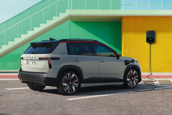 Skoda Epiq có giá từ 880 triệu đồng, phạm vi di chuyển đạt 438 km/lần sạc - 5