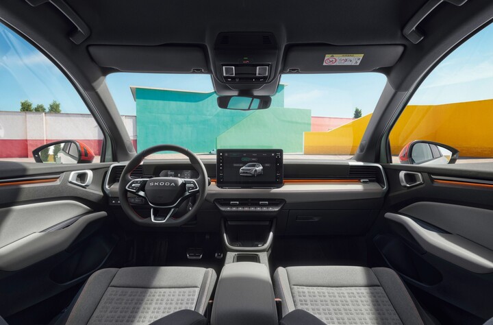 Skoda Epiq có giá từ 880 triệu đồng, phạm vi di chuyển đạt 438 km/lần sạc - 4