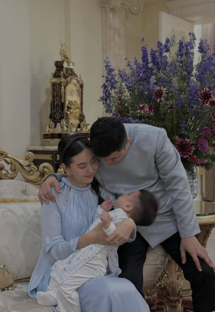 Ở tuổi 36, "MC đẹp nhất VTV" có cuộc sống khá viên mãn, được chồng yêu chiều và thường xuyên đồng hành trong các chuyến nghỉ dưỡng.