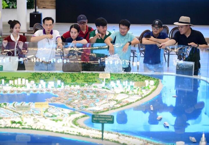 Dòng vốn từ giới đầu tư kinh nghiệm đang đổ dồn về Vinhomes Green Paradise tạo nên kỷ lục thị trường.