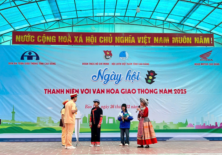 Các tình huống xảy ra khi tham gia giao thông được lồng ghép trong các trong các buổi tuyên truyền.
