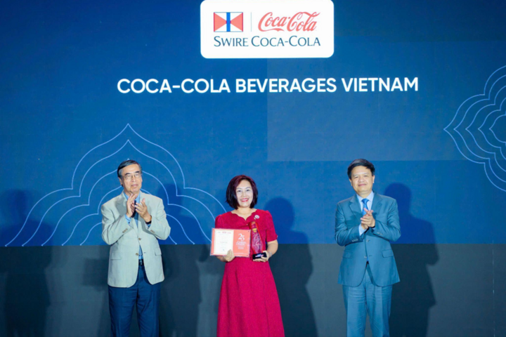 Coca-Cola Việt Nam 3 năm liên tiếp vào Top Doanh nghiệp bền vững - 1