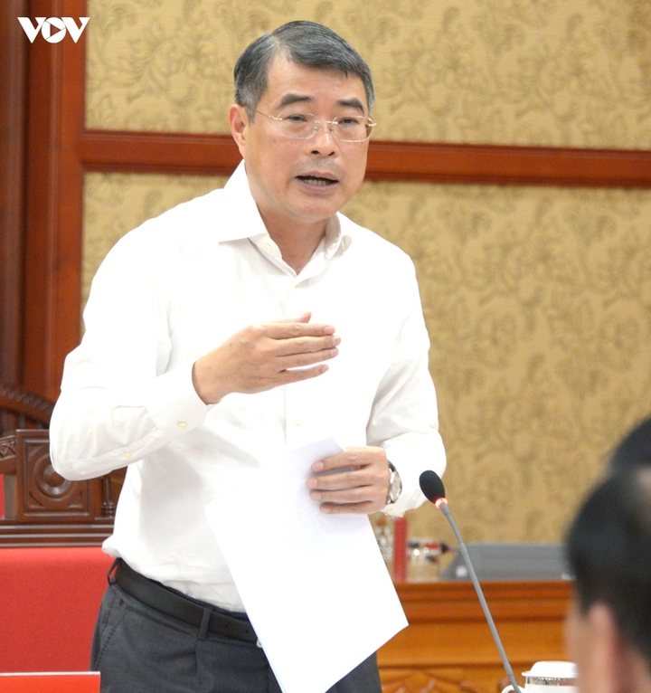 Thủ tướng Lê Minh Hưng phát biểu tại cuộc làm việc.