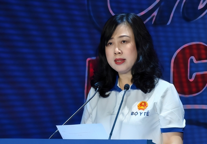 Bộ trưởng Bộ Y tế Đào Hồng Lan phát biểu tại chương trình.