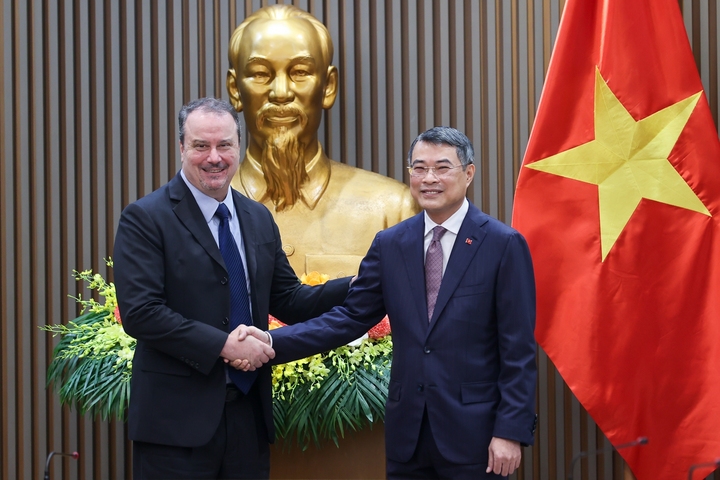Thủ tướng Chính phủ Lê Minh Hưng tiếp Đại sứ Rick Switzer, Phó Đại diện Thương mại Hoa Kỳ. (Ảnh: VGP/Nhật Bắc)