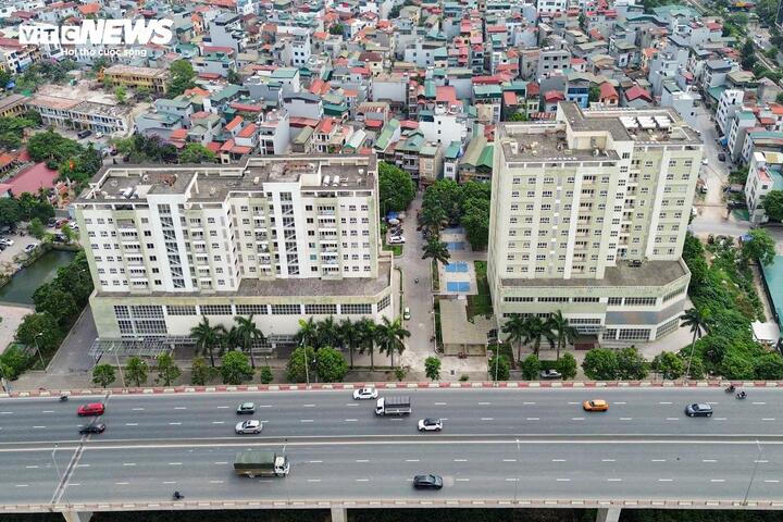 Nhằm tránh lãng phí quỹ nhà tái định cư, Sở Xây dựng Hà Nội đề xuất bàn giao hơn 140 căn hộ còn trống tại các tòa NO15A, NO15C, NO16A và NO16B cho UBND phường Hồng Hà quản lý. Các căn hộ này dự kiến sẽ được bố trí cho những hộ dân bị ảnh hưởng bởi dự án xây dựng cầu Tứ Liên và cầu Trần Hưng Đạo vượt sông Hồng.