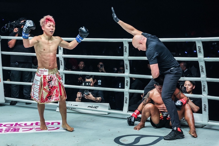 Takeru Segawa giành chiến thắng trước Rodtang ở sự kiện diễn ra hôm 29/4