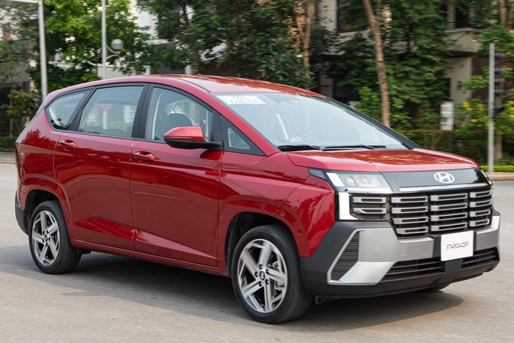 Hyundai Stargaze trang bị loạt tính năng trên MPV 7 chỗ tầm giá 500 triệu.