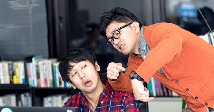 Đi muộn là rất bất lịch sự và làm phiền đến người xung quanh. (Ảnh: Jptimes)