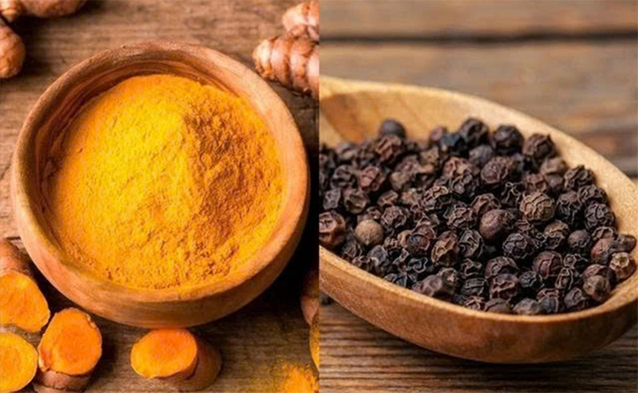 Hạt tiêu đen không chỉ giúp món ăn thêm đậm vị mà còn hỗ trợ tiêu hóa, chống viêm và tăng hấp thu dưỡng chất nhờ hoạt chất piperine.
