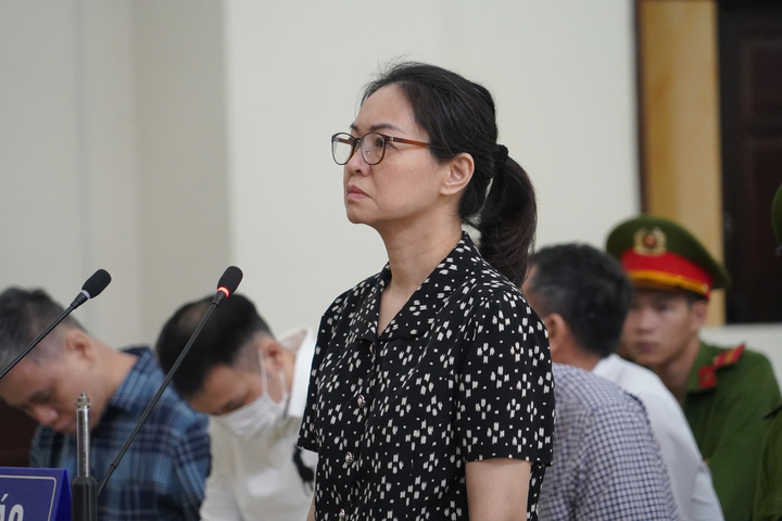 Bị cáo Trần Việt Nga tại toà phúc thẩm.