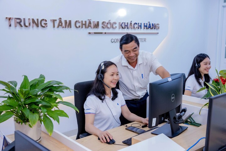 Xác định khách hàng là trung tâm của sự phục vụ, trong giai đoạn 2025 - 2026, SAWACO đưa vào sử dụng Tổng đài chăm sóc khách hàng hoạt động 24/7 với đầu số 1900 999 997.