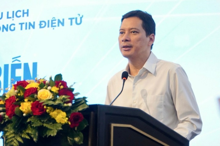 Ông Lê Quang Tự Do, Cục trưởng Cục Phát thanh, truyền hình và Thông tin điện tử phát biểu tại hội nghị. (Ảnh: PV)