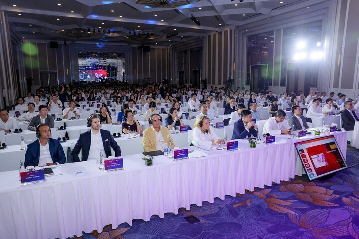 Hội thảo “Chuyển đổi số: Xu hướng và Tầm nhìn chiến lược” do VietinBank tổ chức.