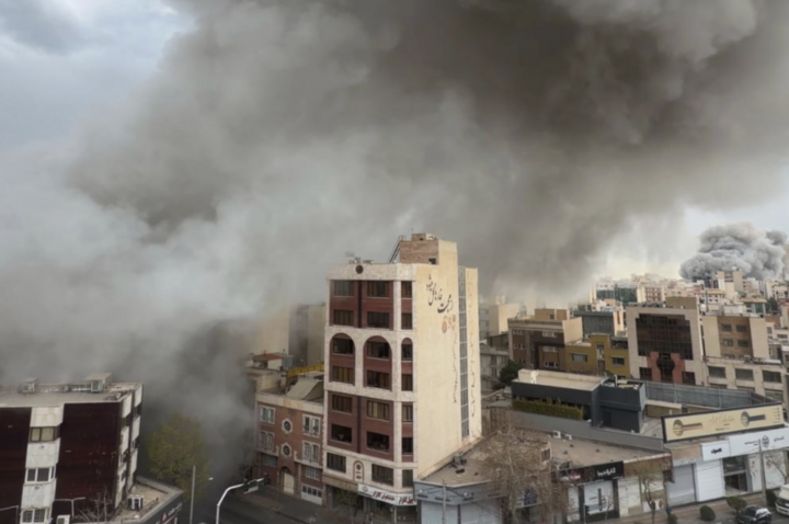 Một cuộc tấn công của Mỹ và Israel vào Iran. Ảnh: AP