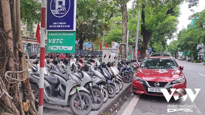 Hà Nội triển khai thu phí điện tử không dừng tại toàn bộ bãi đỗ xe từ ngày 1/7/2026. (Ảnh minh hoạ)