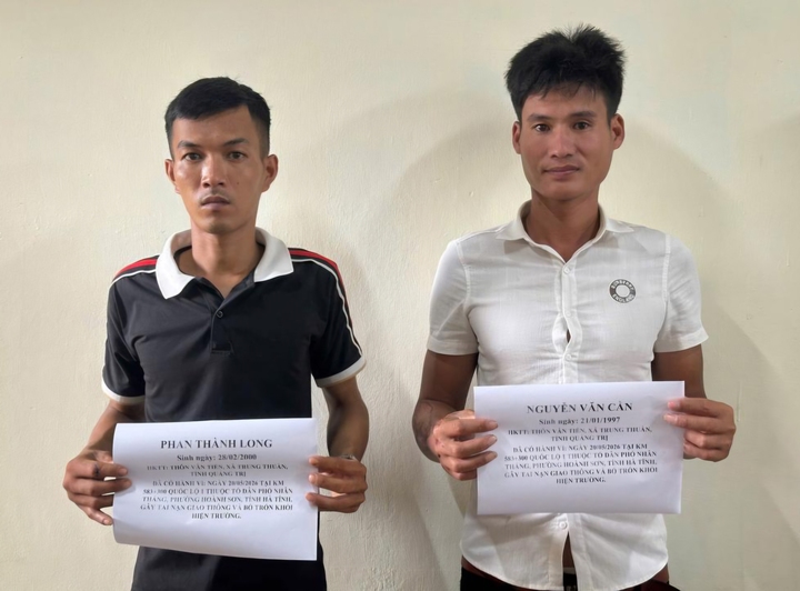 Phạm Thành Long và Nguyễn Văn Cần tại cơ quan công an. (Ảnh: Công an Hà Tĩnh)