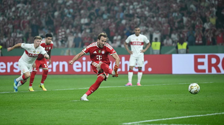 Harry Kane ghi bàn từ chấm phạt đền để hoàn tất cú hat-trick. (Nguồn: Reuters)