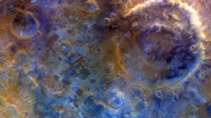 Bề mặt Sao Hỏa đầy hố va chạm. (Nguồn: NASA)