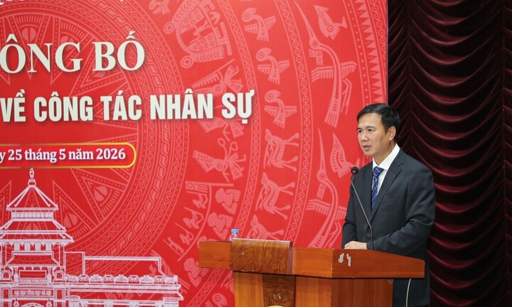 Giám đốc Đại học Quốc gia Hà Nội Bùi Thế Duy phát biểu tại buổi lễ (Ảnh: VNU).